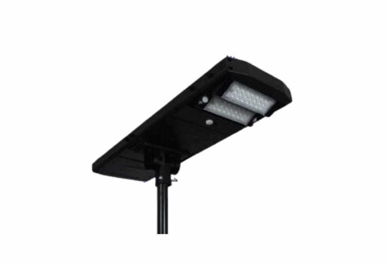 Ideal para instalações em estacionamentos, condomínios, parques e no agronegócio, dispensando conexão com a rede elétrica.