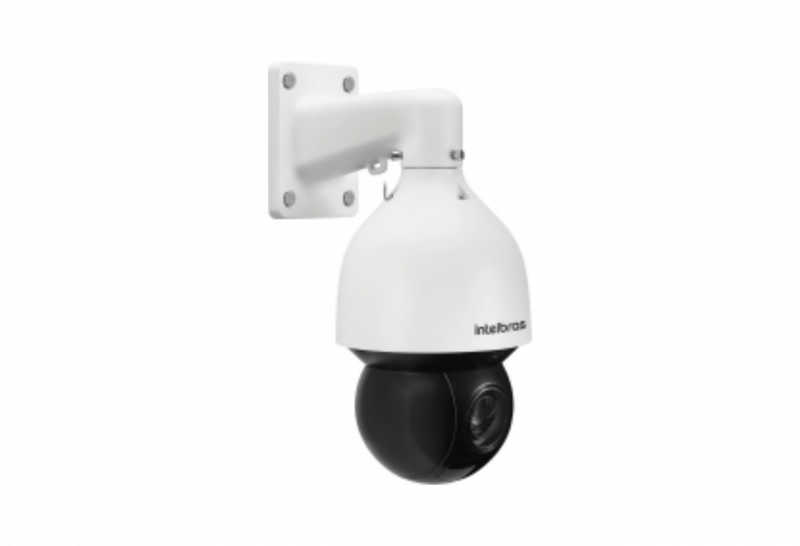 Garantindo alta resolução de imagens, possui tecnologia Starlight, IR de 150 metros e inteligência artificial embarcada.