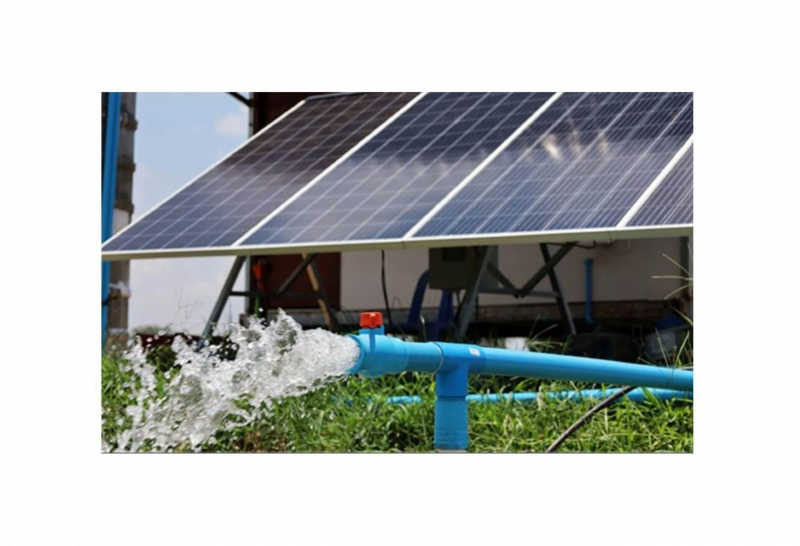 Gerador Fotovoltaico, potência de 4815 Wp, com 9 Módulos Fotovoltaicos de 535W, 01 Inversor DS 5380. Energia para acionar uma bomba trifasica 380V de até 5CV de potência.