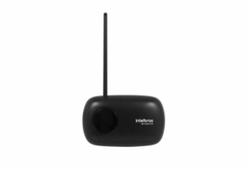 O XRE 1000 Plus é um receptor que controla e permite os acessos à garagem feitos através dos controles remoto anticlonagem XTR 1000 e XTR 1004.