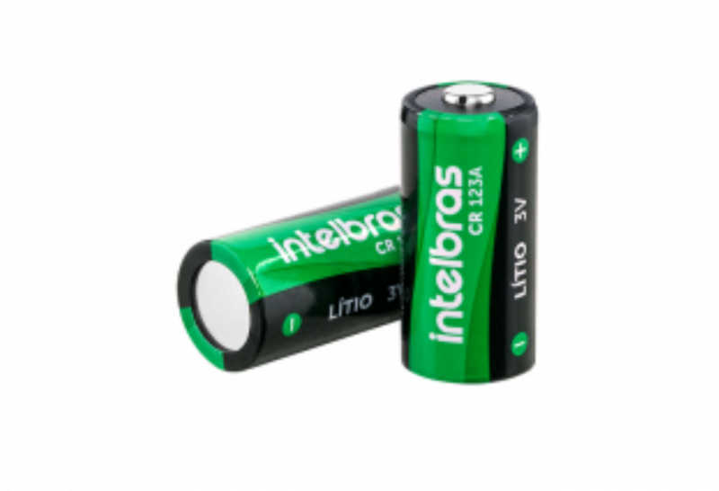A bateria cilíndrica de lítio CR 123A oferece segurança e autonomia aos equipamentos, ideal para câmeras fotográficas com flash, lanternas, entre outros
