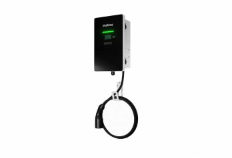 A estação de recarga Business, recarrega em até 22 kW, tem conector tipo 2, cabo de 4 metros e aplicativo para gestão.