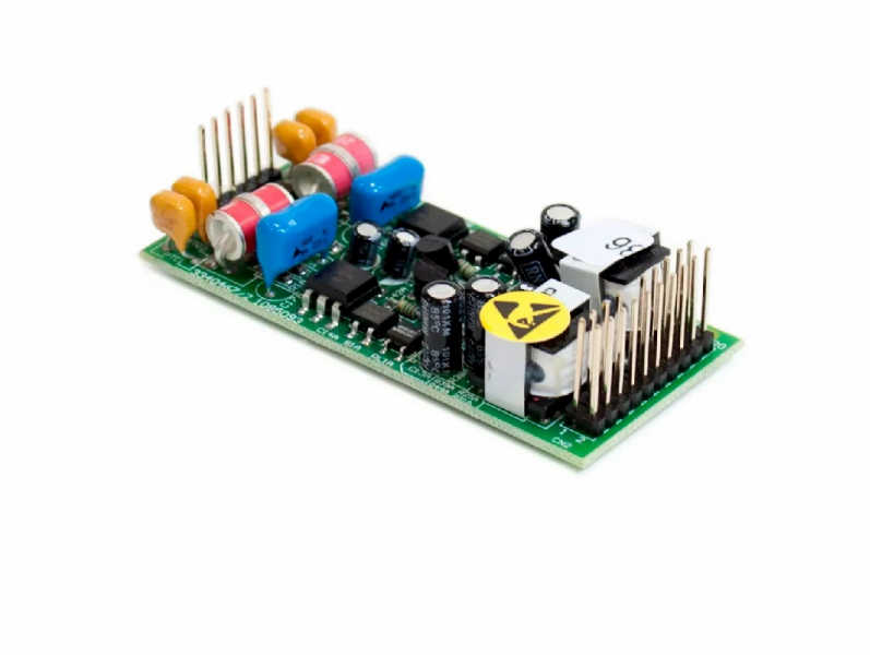  A Placa permite economia nas chamadas Locais, DDD, DDI e Celular (Rota de Menor Custo), facilita programação através de cenários pré-configurados, tem interface de gerenciamento WEB em português 