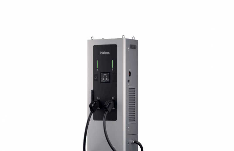 Estação rápida em corrente continua 80kW. Projetada para atender as demandas de veículos elétricos com tecnologia avançada.